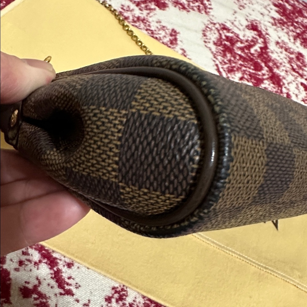 Louis Vuitton Damier Ebene Eva - Picture 7 of 15
